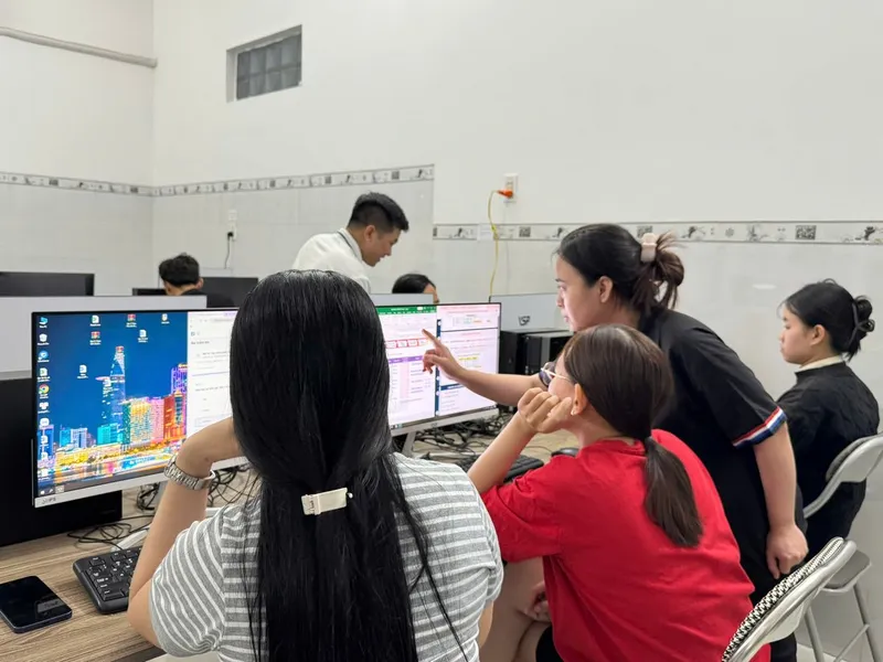 Lộ Trình Đào Tạo AI Dành Cho Người Đi Làm Tại Tin Học Thành Công Lộ Trình Đào Tạo AI Dành Cho Người Đi Làm Tại Tin Học Thành Công