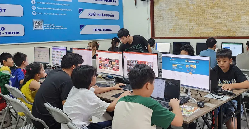 Khóa Học AI Cho Trẻ Em: Hành Trang Số Kiến Tạo Tương Lai