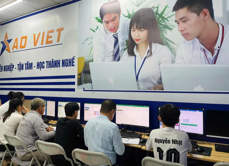 Khóa học ai văn phòng cho dân kỹ thuật Hướng dẫn học ai văn phòng cho người mới bắt đầu