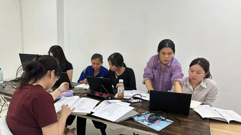 Cấu Trúc Khóa Học AI Thực Tế Dành Cho Dân Văn Phòng Cấu Trúc Khóa Học AI Thực Tế Dành Cho Dân Văn Phòng