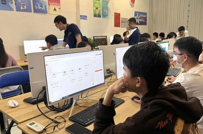 Khóa Học Vibe Coding Cho Chủ Doanh Nghiệp Không Cần Biết Lập Trình
