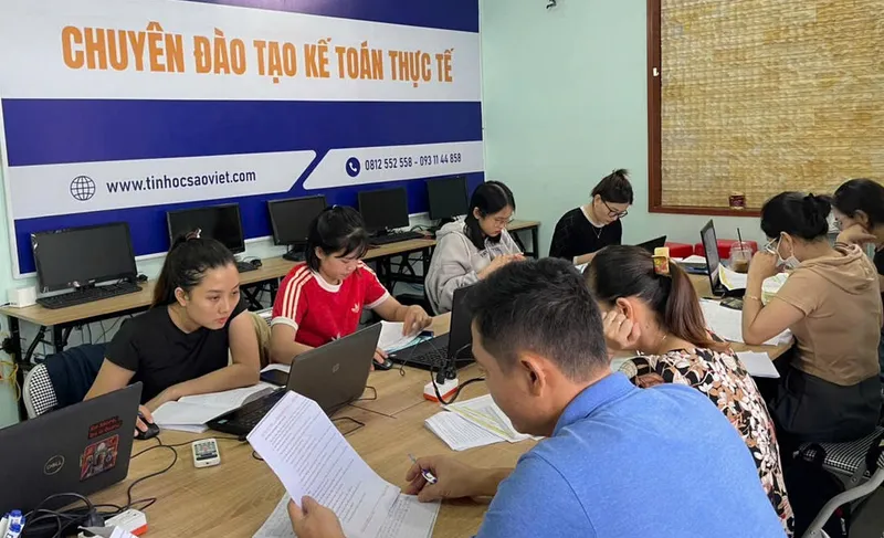 Khóa Học Canva AI Cho Giáo Viên Từ Cơ Bản Đến Thực Chiến 2026