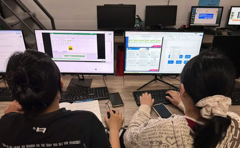 Ví Dụ Mẫu Trong Lộ Trình Học AI Phân Tích Dữ Liệu Tại Trung Tâm Ví Dụ Mẫu Trong Lộ Trình Học AI Phân Tích Dữ Liệu Tại Trung Tâm